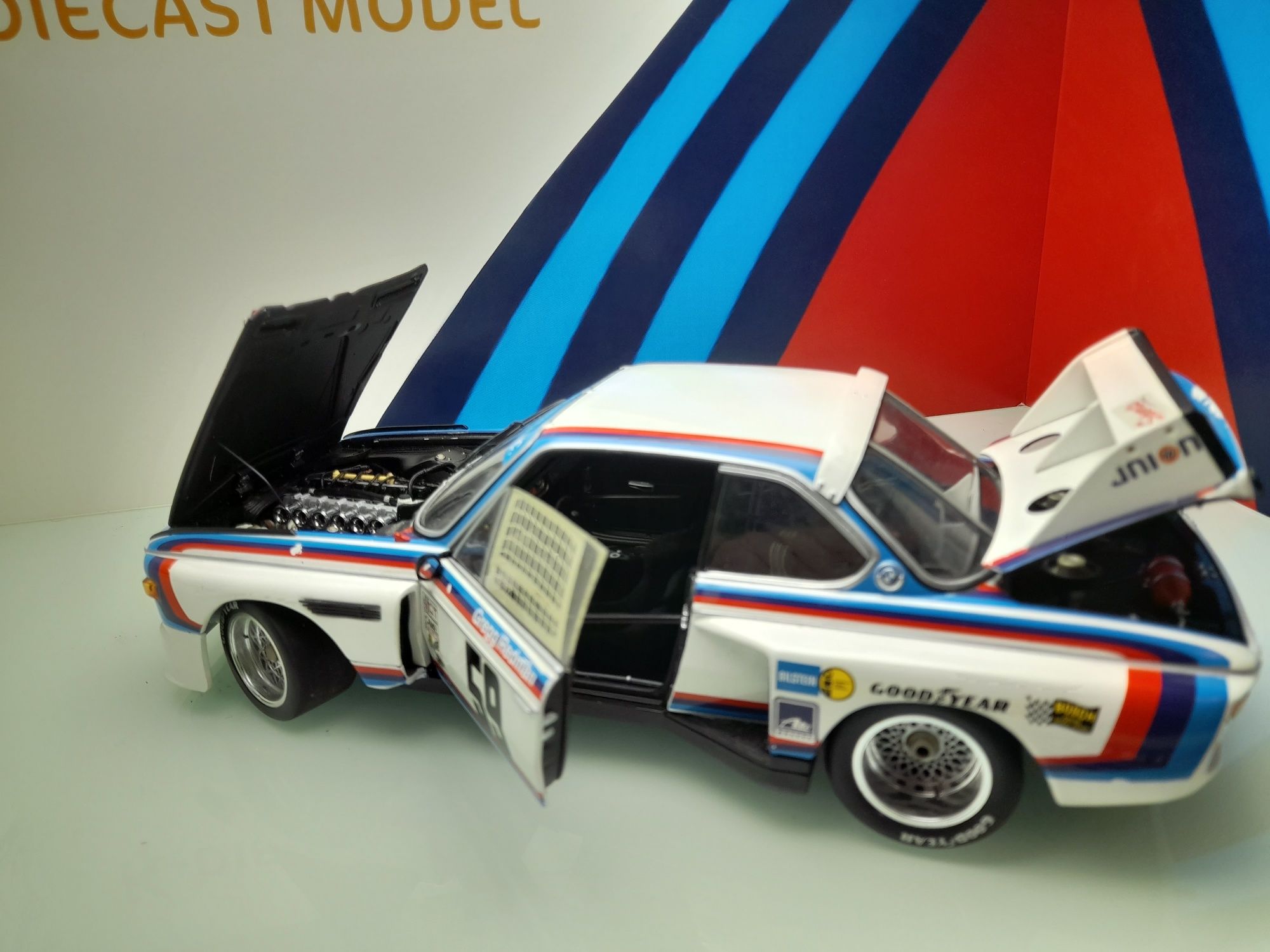 BMW CSL 1:18 Minichamps,
