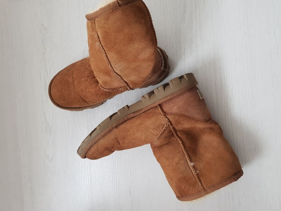 Ghete scurte UGG nr. 37