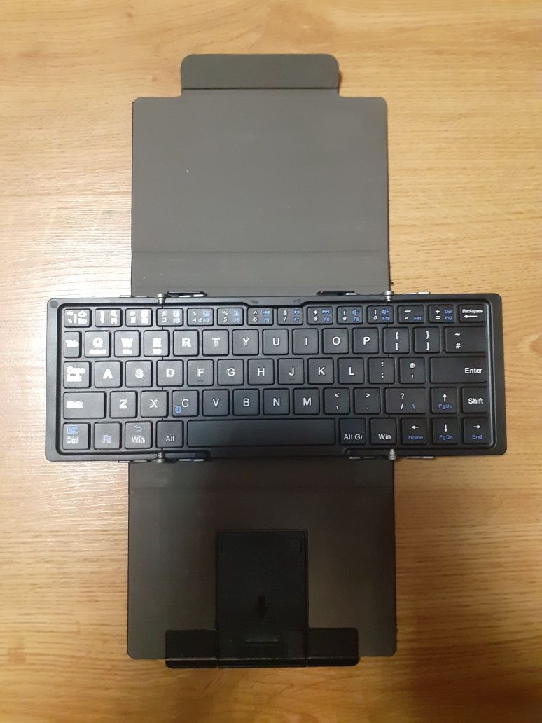 Tastatură Bluetooth pliabilă