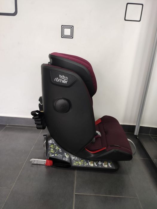 Scaun auto Britax Romer Advansafix IV R cu isofix pt copii intre9-36kg
