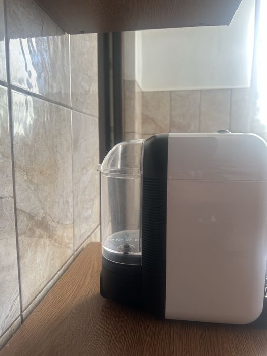 vand urgent aparat de cafea lavazza