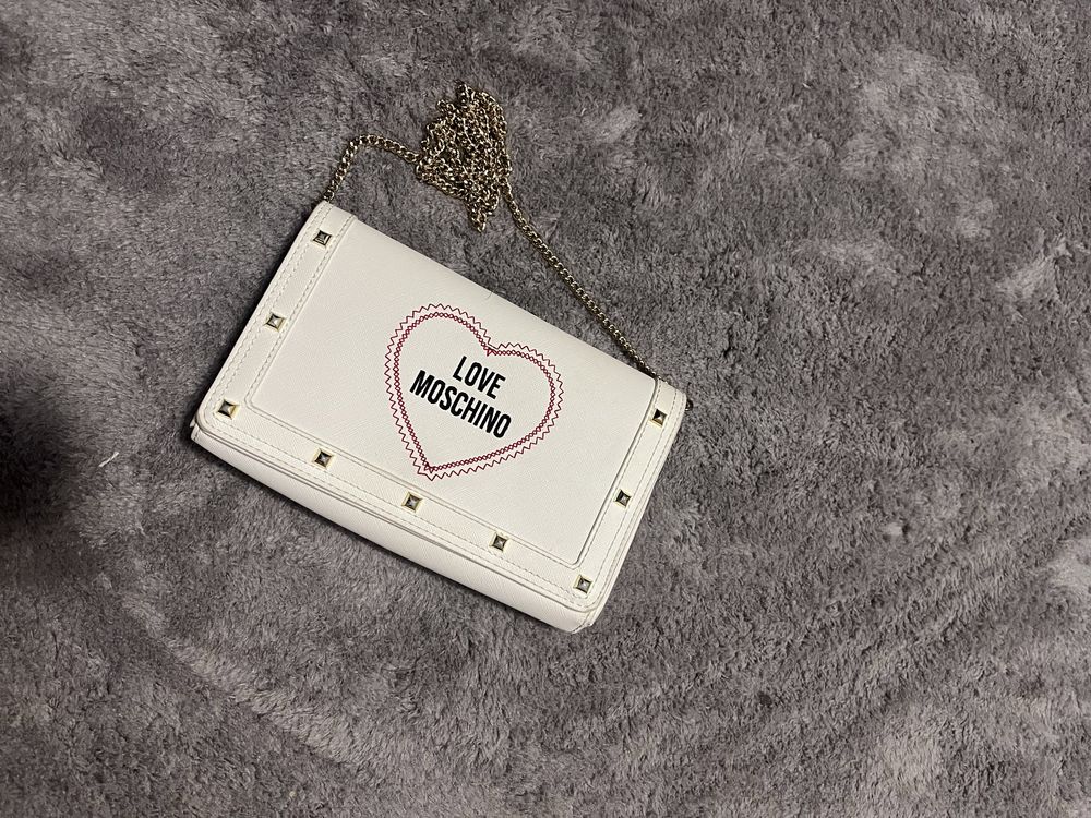 Дамски чанти Moschino / Guess