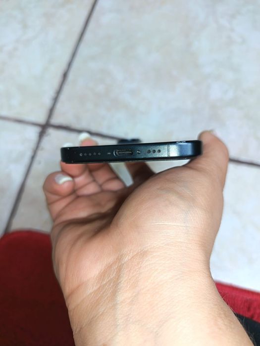 iPhone 16 12b gb