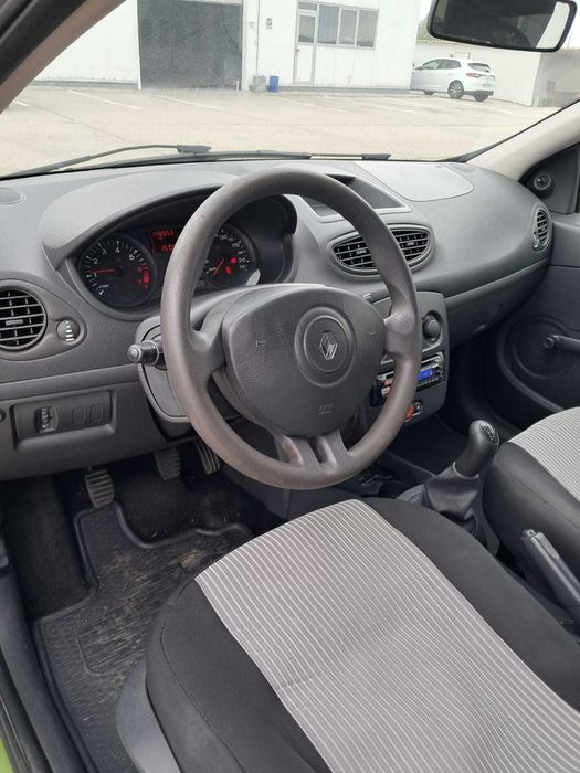 Renault Clio 3 2011 facelift unic Propietar