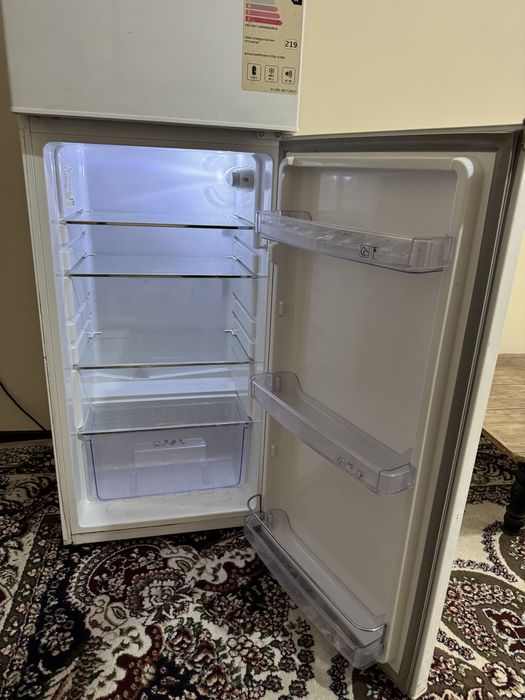 Artel dvuxkamerniy holadilnik