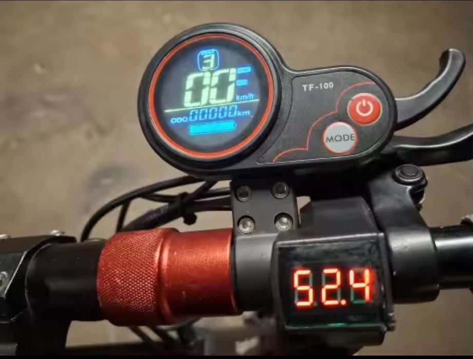 Afisaj digital LCD TF-100