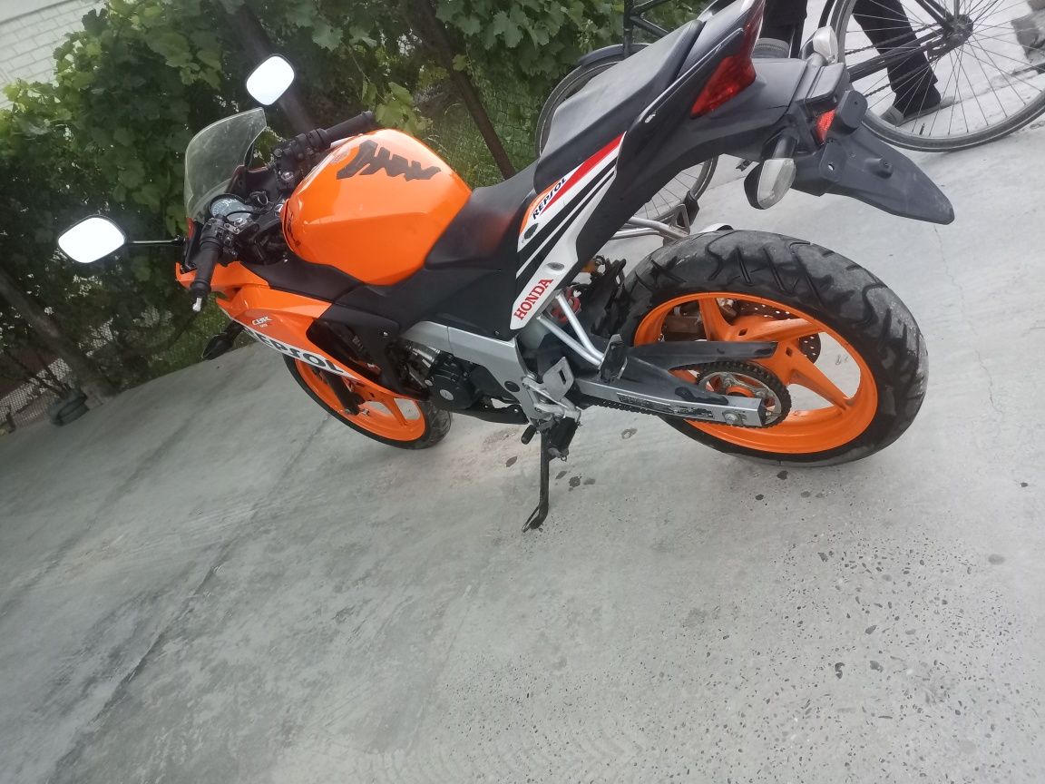 HONDA CBR 125 R 2015г