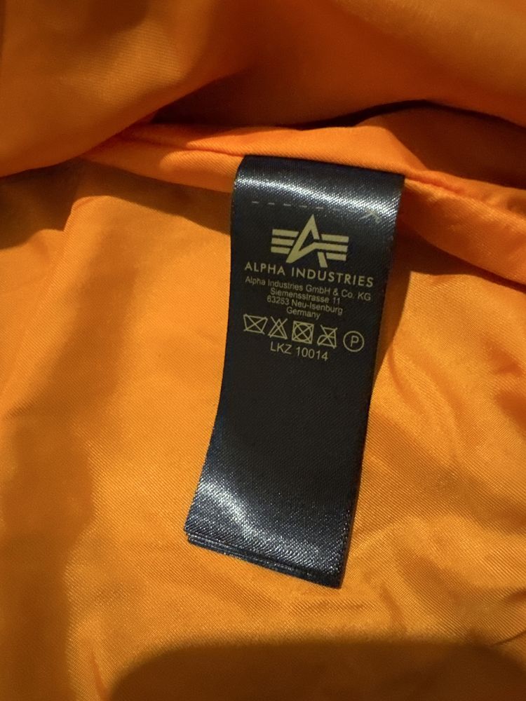 Alpha industries яке- чисто ново