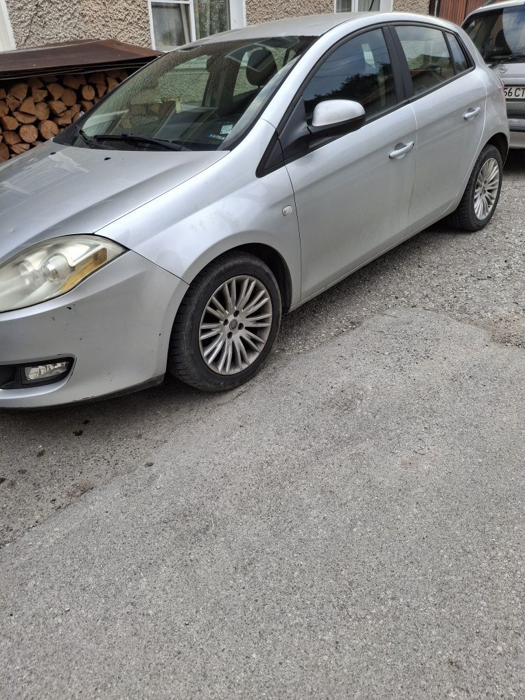 Fiat bravo 1.6 dizel 120k 2009  година