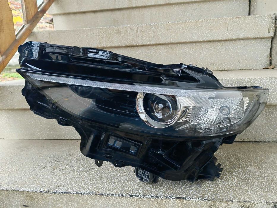 Фар Mazda 3 LED ляв / Фар Mazda 3 Оригинален