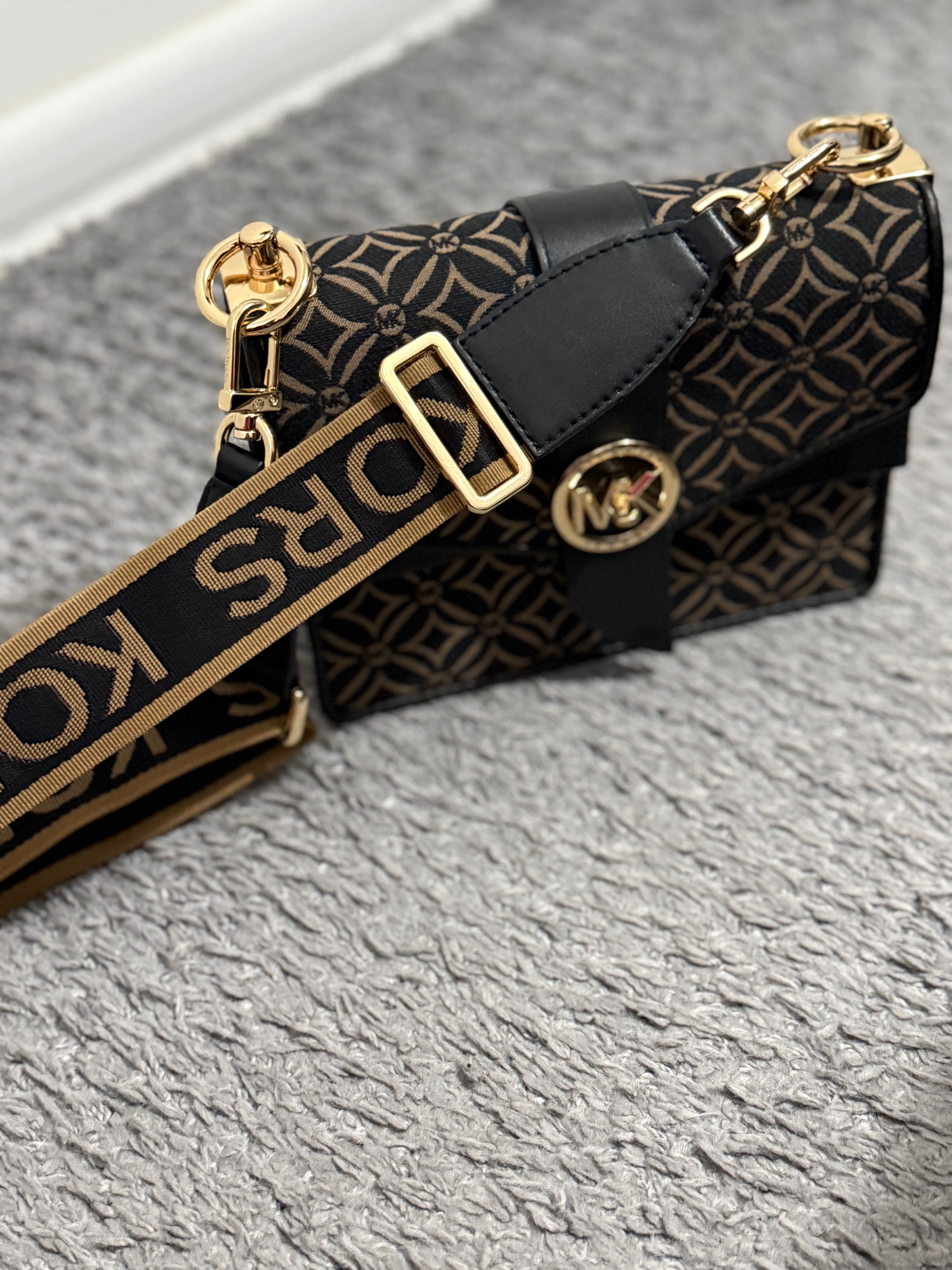 Чанта Michael kors