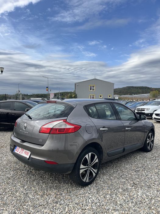 Renault megane bose 2011 1,5 d 110 cp