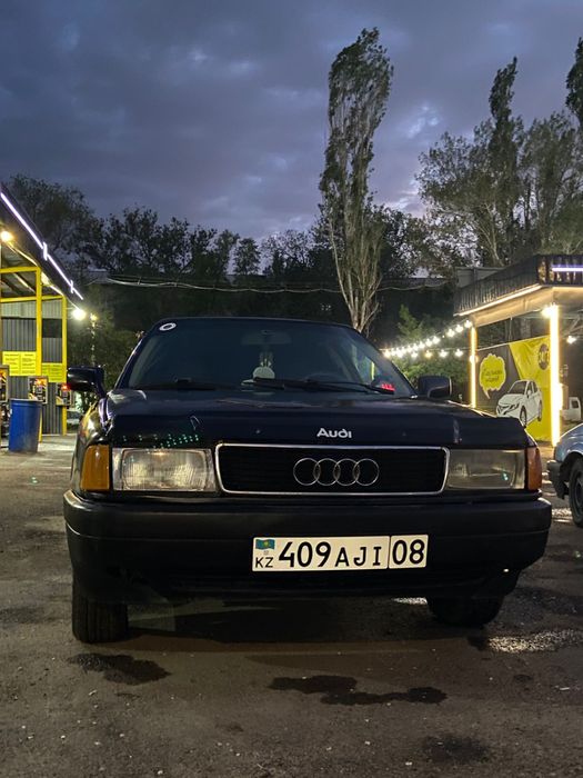 Срочно!! Продам машину audi 80 B3