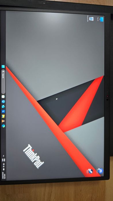 Laptop Lenovo ThinkPad P16s Gen 2 AMD Ryzen 7 PRO 32GB RAM 512 SSD