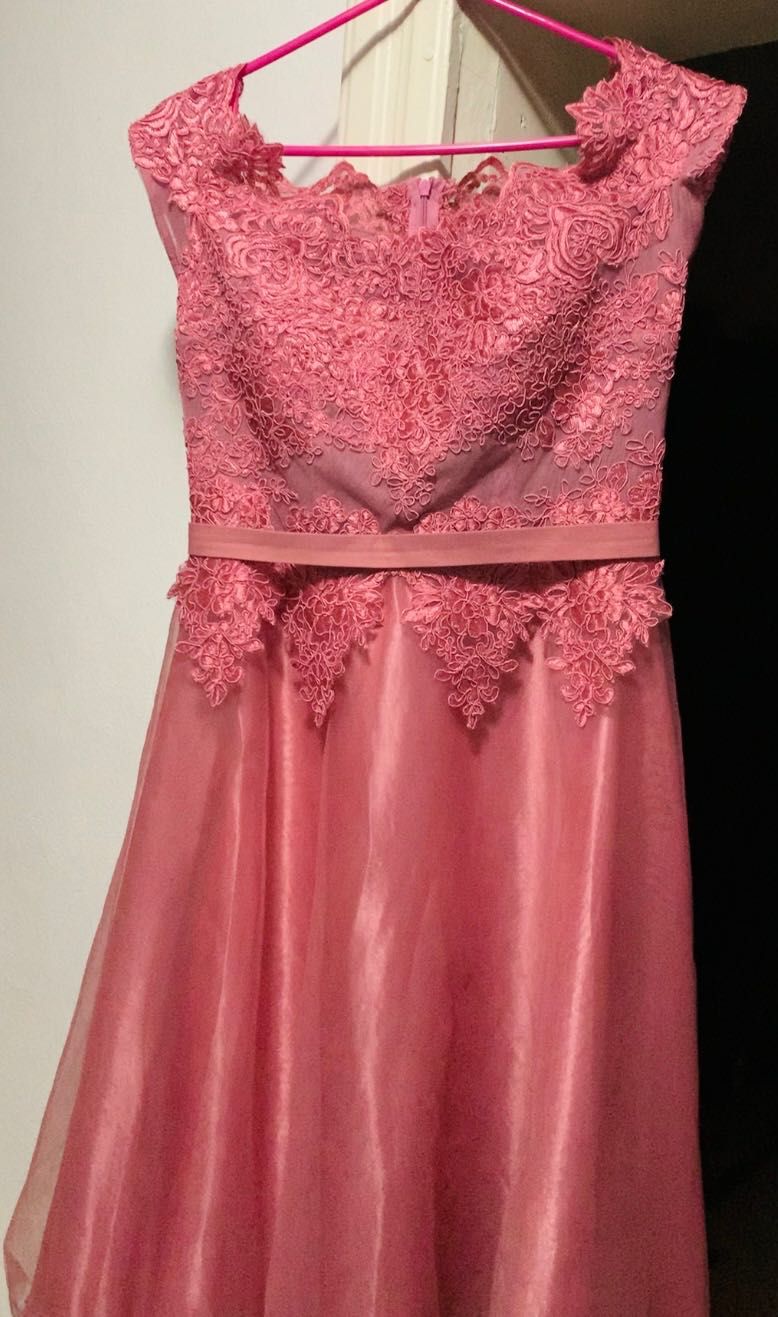Rochie de culoare roz M/38