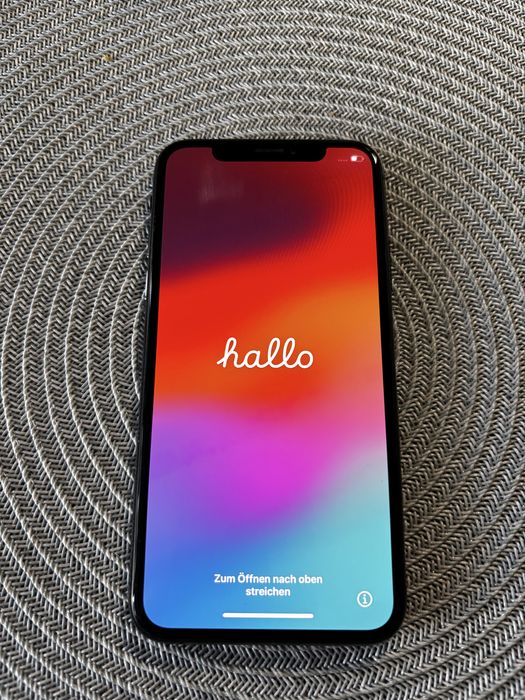 Продавам iPhone X 64 GB