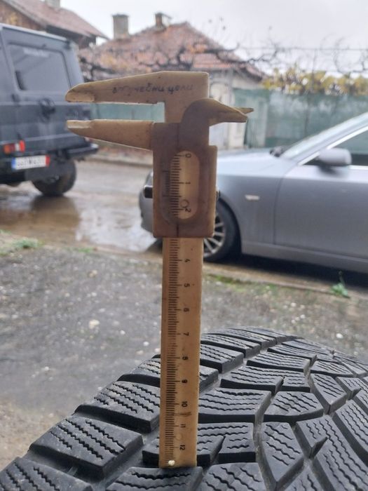 Зимни гуми 225 45 17 Good,year  и Continental и 175 50 15 Kumho