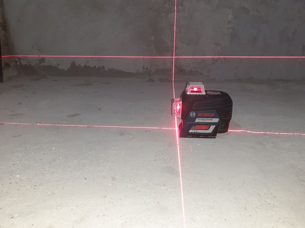 Vând laser Bosch profesional