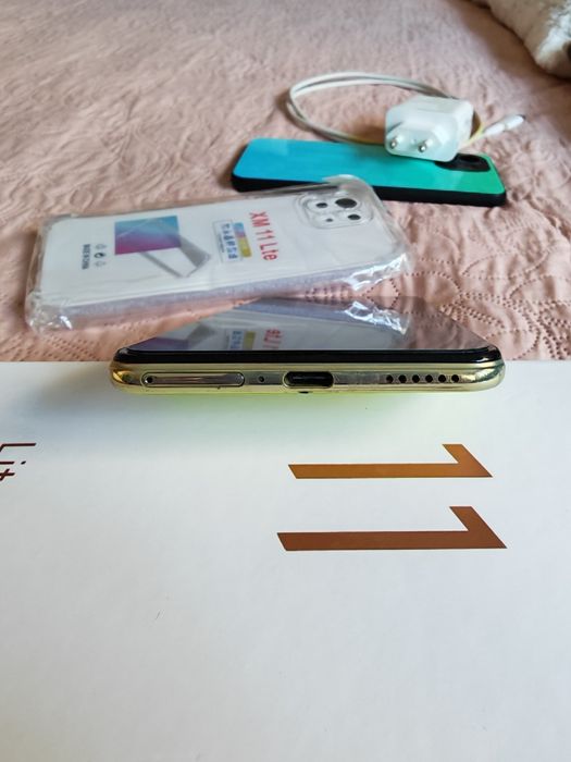 Xiaomi Mi 11 lite 5G/128GB, RAM - 6+5 GB
Вътрешна памет - 128GB, RAM