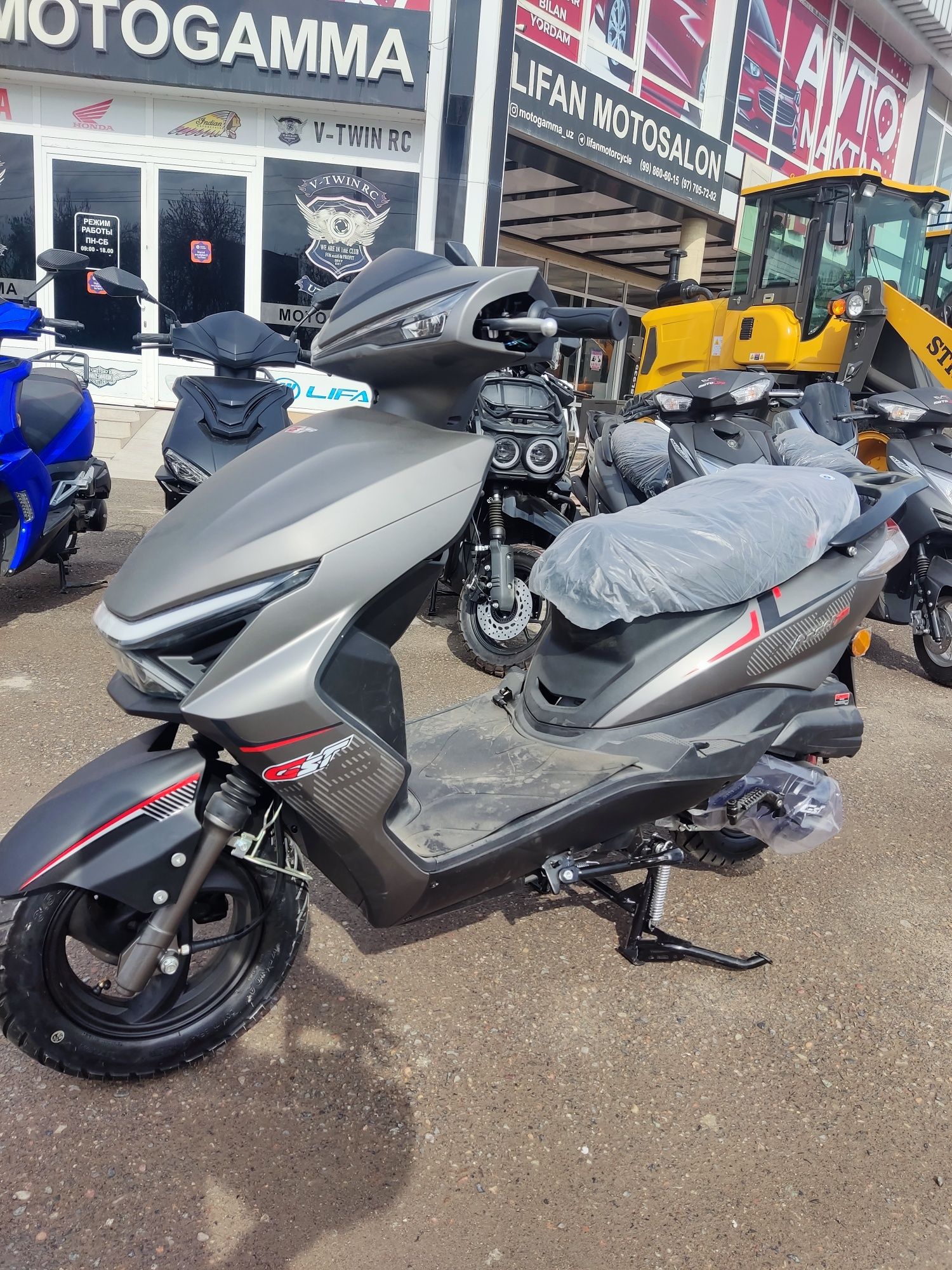 Бензиновый скутер 150 CC скидка!+ Шлем в подарок!!