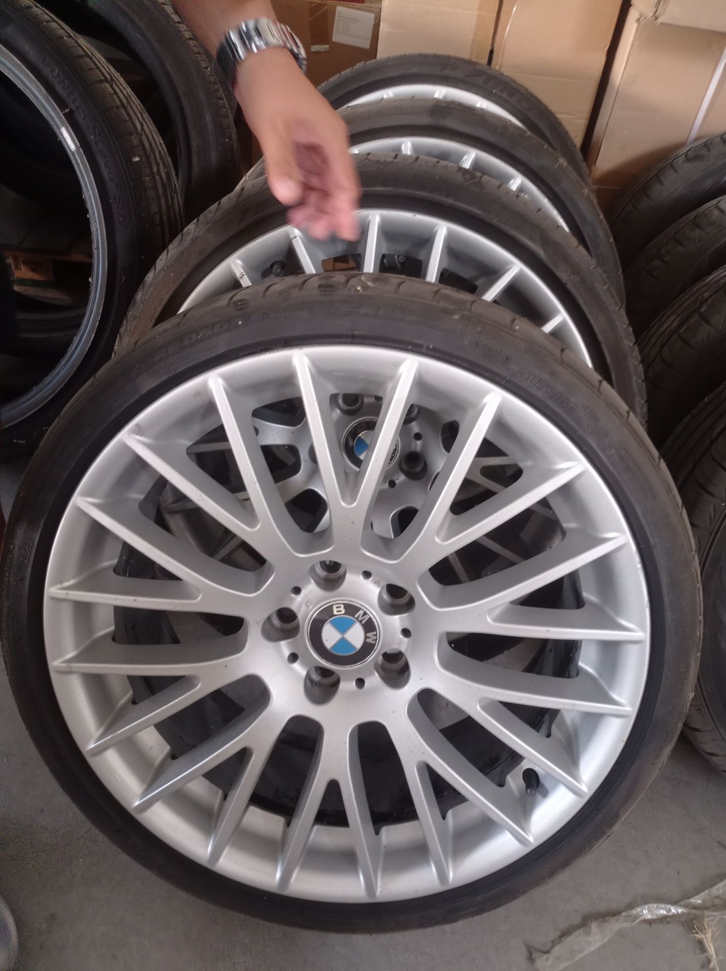 Джанти с гуми 245/35/20" BMW 5 F11