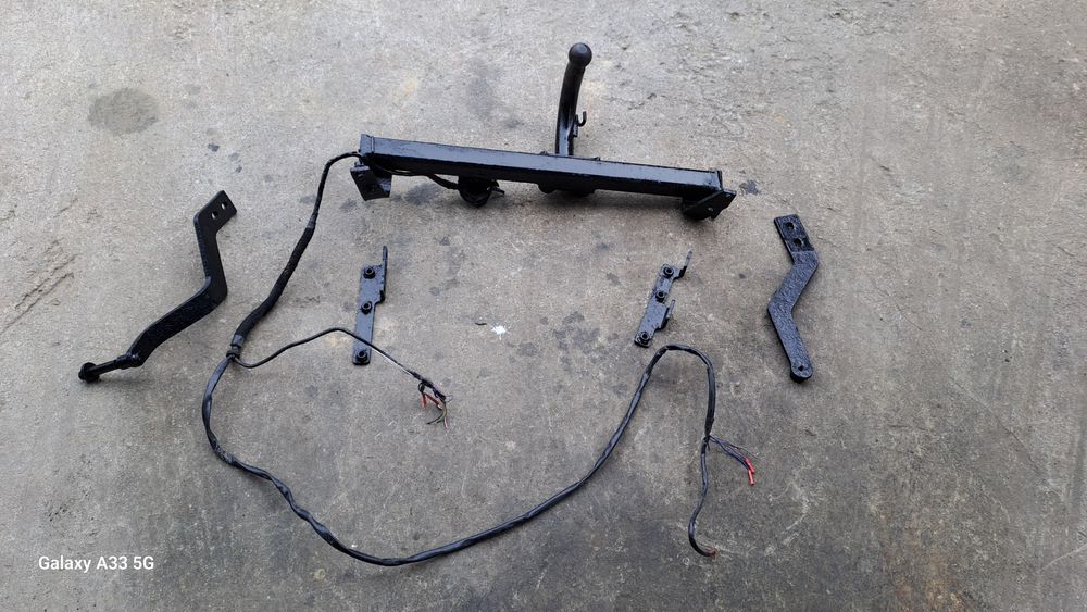 Oригинален теглич за Рено меган 1/ Renault Megane 1