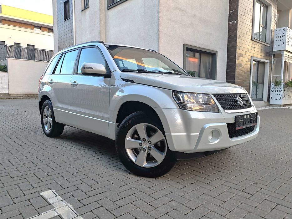 Suzuki Vitara 4x4 1.9Diesel Euro5 NaviInczScauneClimatronicJanteCarlig