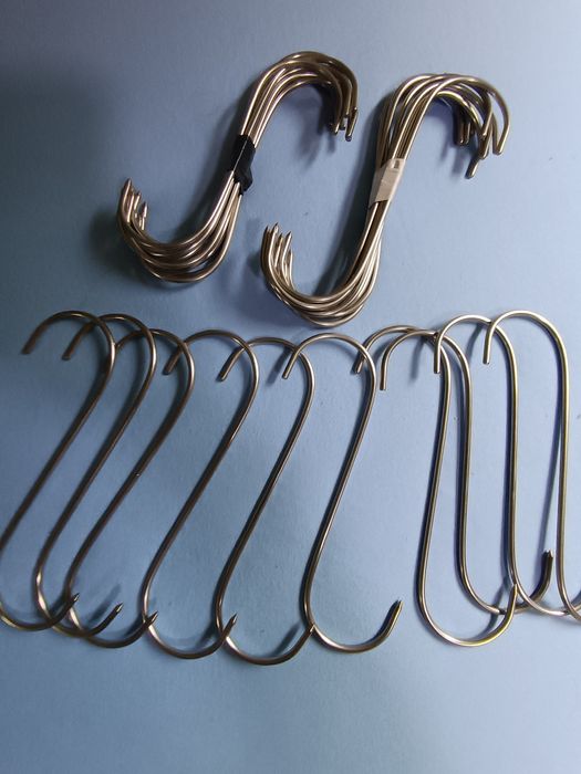 Cârlige inox, pentru afumătoare 10 buc egal 35 lei