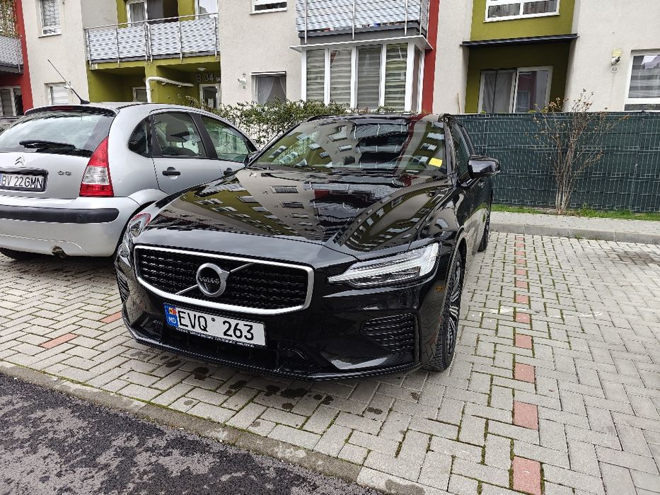 Volvo V60 T8 plug in hybrid