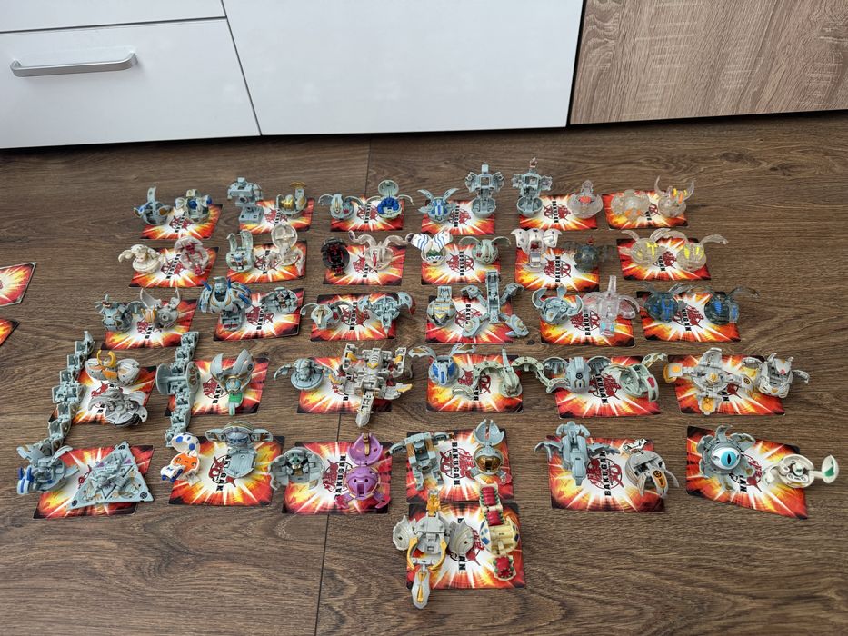 Бакуган играчки (Bakugan battle brawlers)