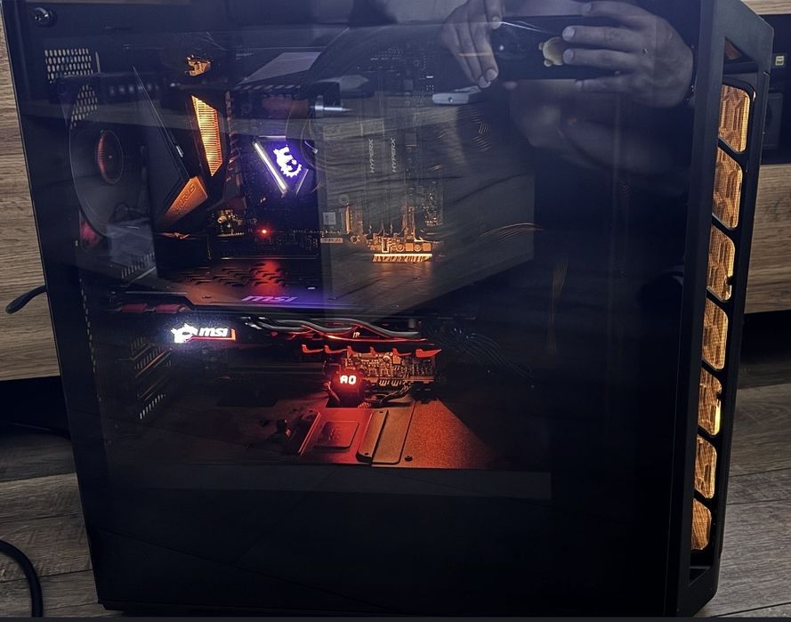 Мощен настолен компютър i9-9900k Gaming pc