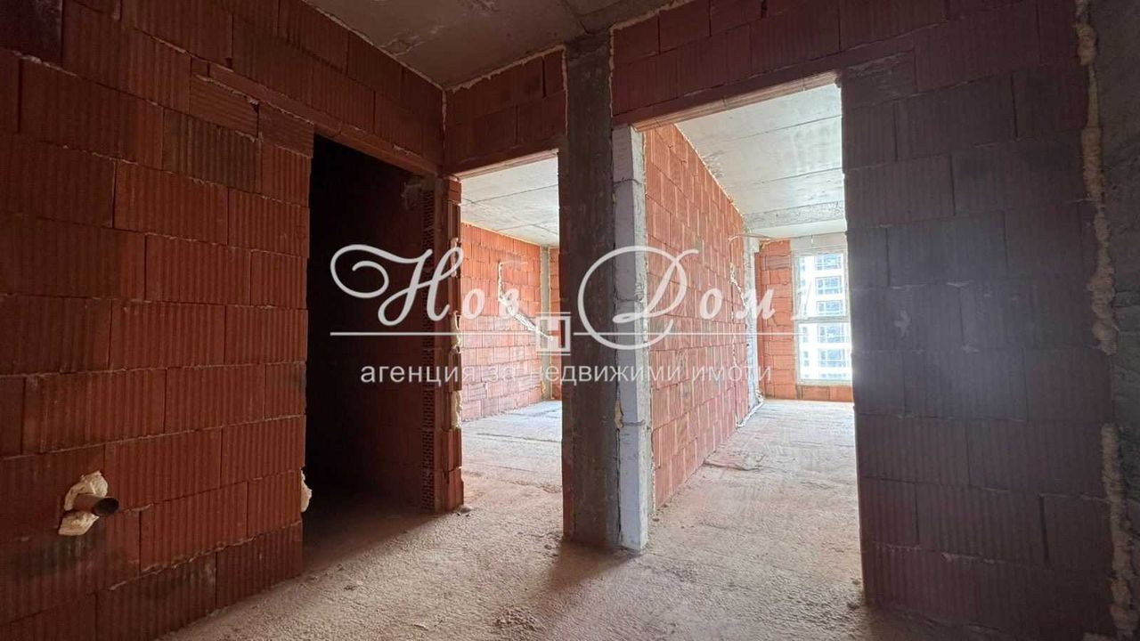 Продава се Двустаен апартамент в Пловдив, Южен - 72 кв.м за 874 €/кв.м - Снимка #4