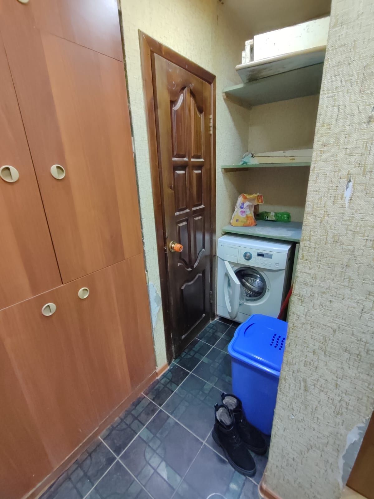 Продам 2 комн квар. 2-38-1-Этаж.