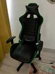 Scaun gaming cu LED