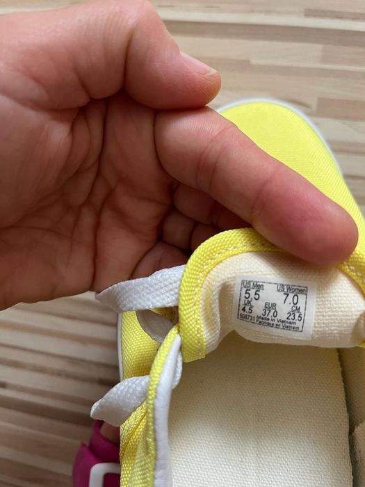 Teniși Vans,Converse