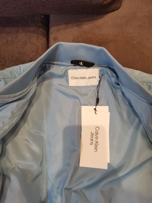 Женско яке бомбър Calvin Klein jeans