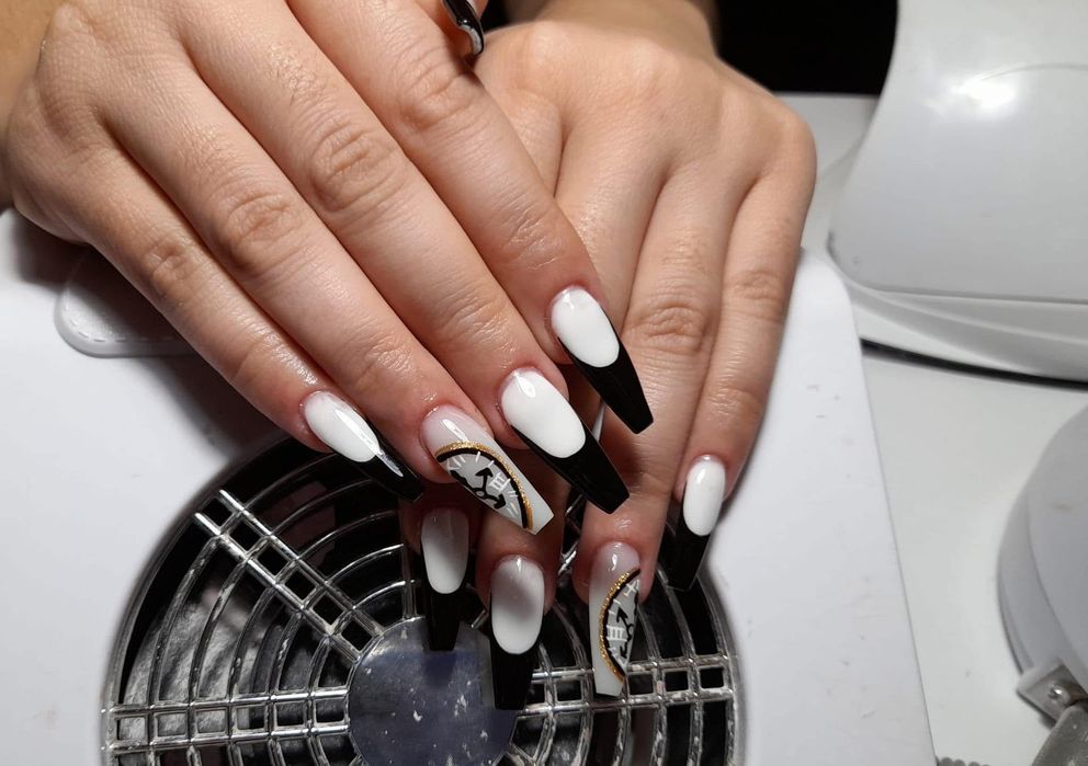 Unghii cu gel sec 3 Buc