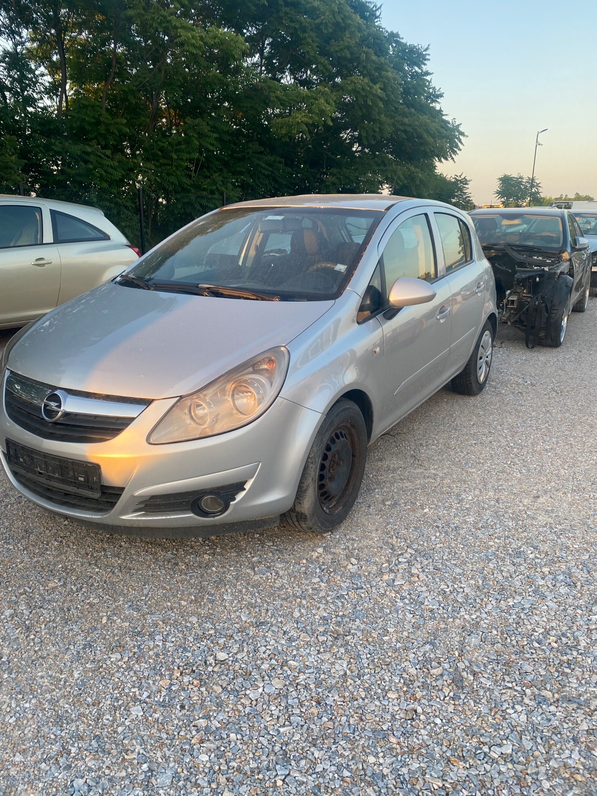 Опел корса д 1.3 дизел на части opel corsa d