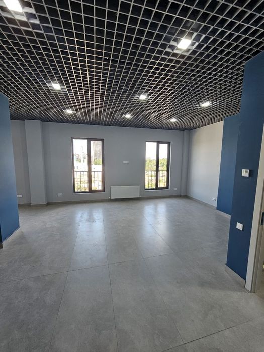 Продаётся офис на Бизнес центре. Общая площадь 71м2