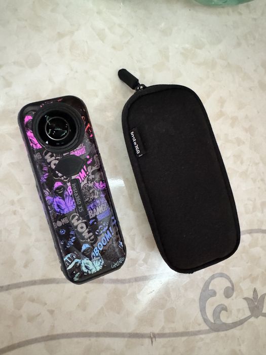 Insta360 x5 камера.