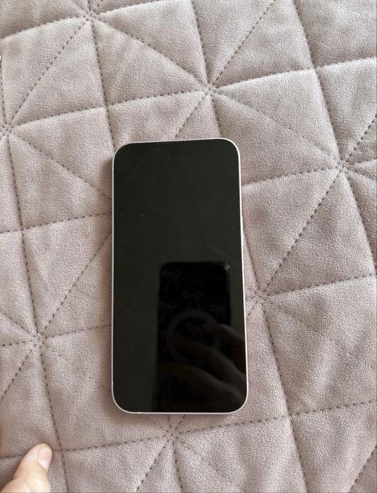 Vand iphone 13 roz ca nou!