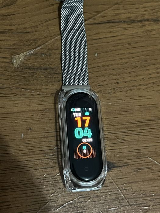 продаю Mi Smart Band 5