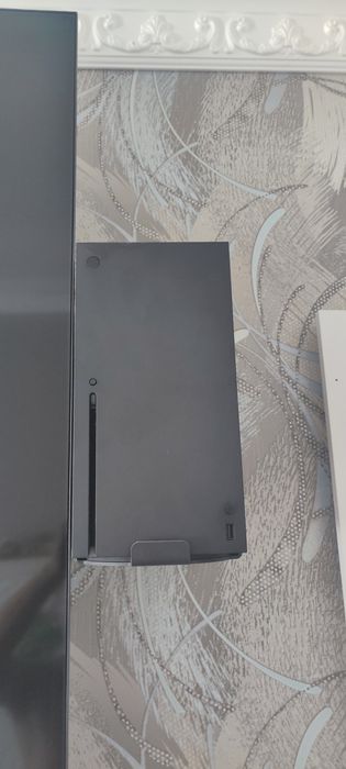 Xbox series X 1tb в идеальном состоянии