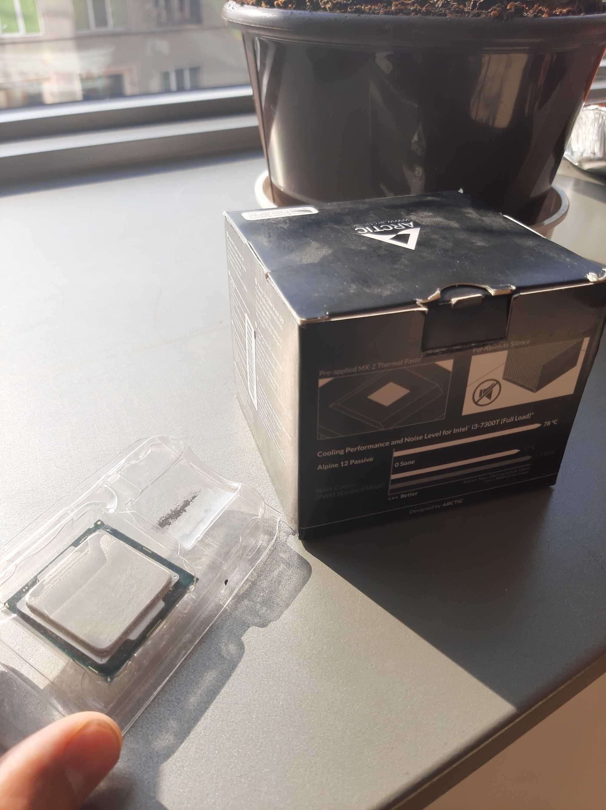INTEL R CELERON R G3900 SR2HV 2.80 GHZ X625C216 E4 процесор