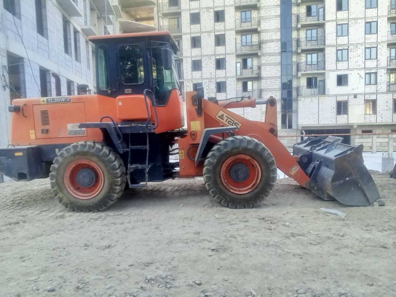 Фронтальные погрузчики TL-30W-J
