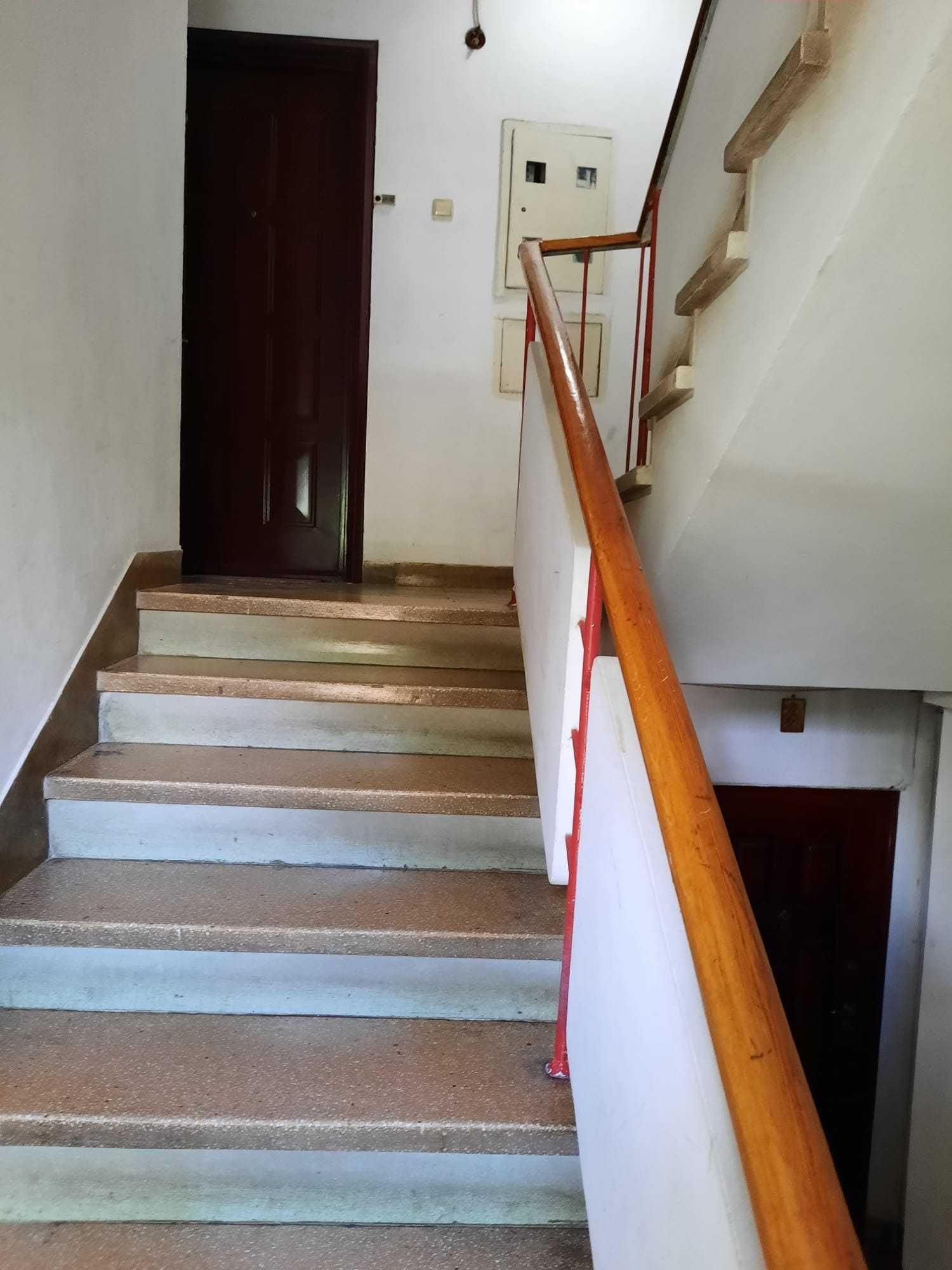 apartament  cu autorulota semintegrala