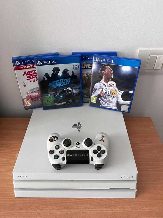 Play Station 4 Pro + Controller+4 Jocuri