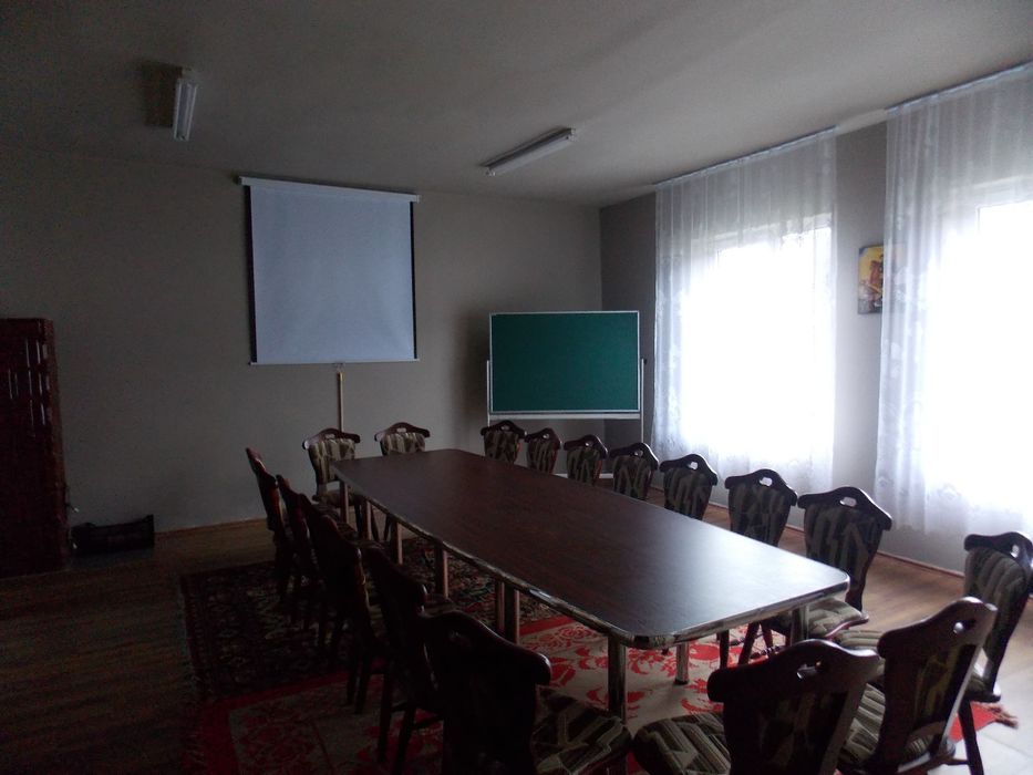 Masă de  12-14 persoane