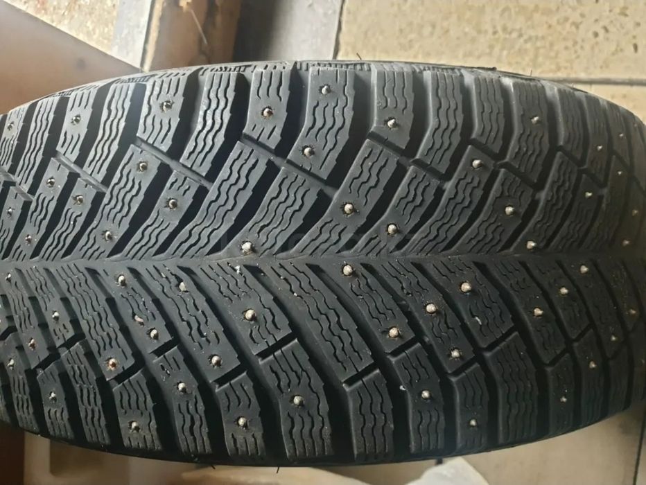 Продам зимние шины