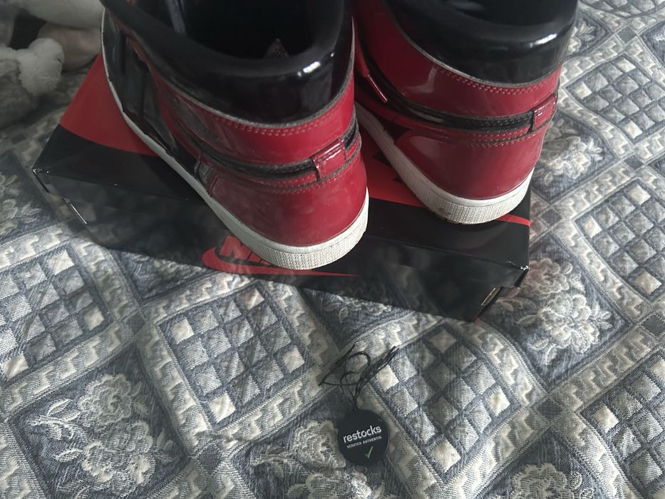 Vând Air Jordan 1 Patent Bred
